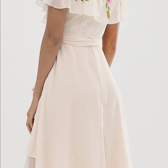 Midi dress with cape back - Picture 3 of 5